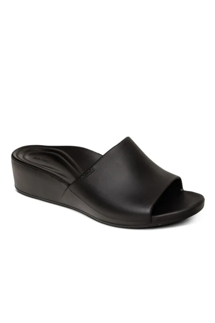 Aetrex Jamie Wedge in Black