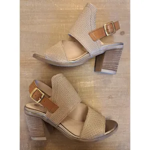 Bistro Wedge