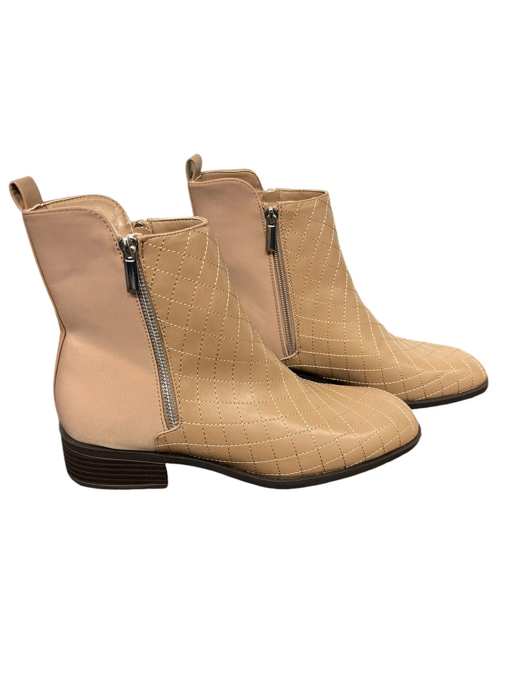 Boots Ankle Flats By Just Fab In Beige, Size: 10