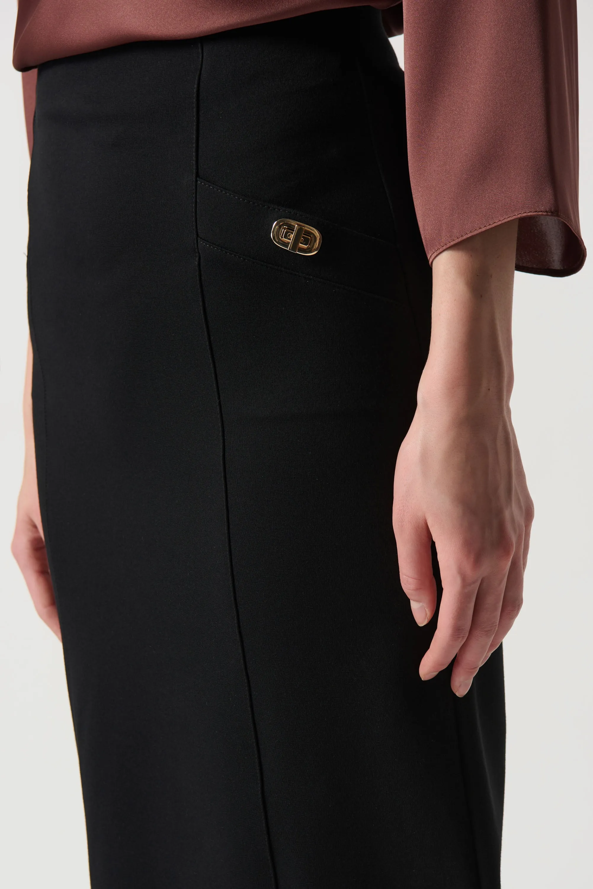 Heavy Knit Pull-On Straight Skirt
