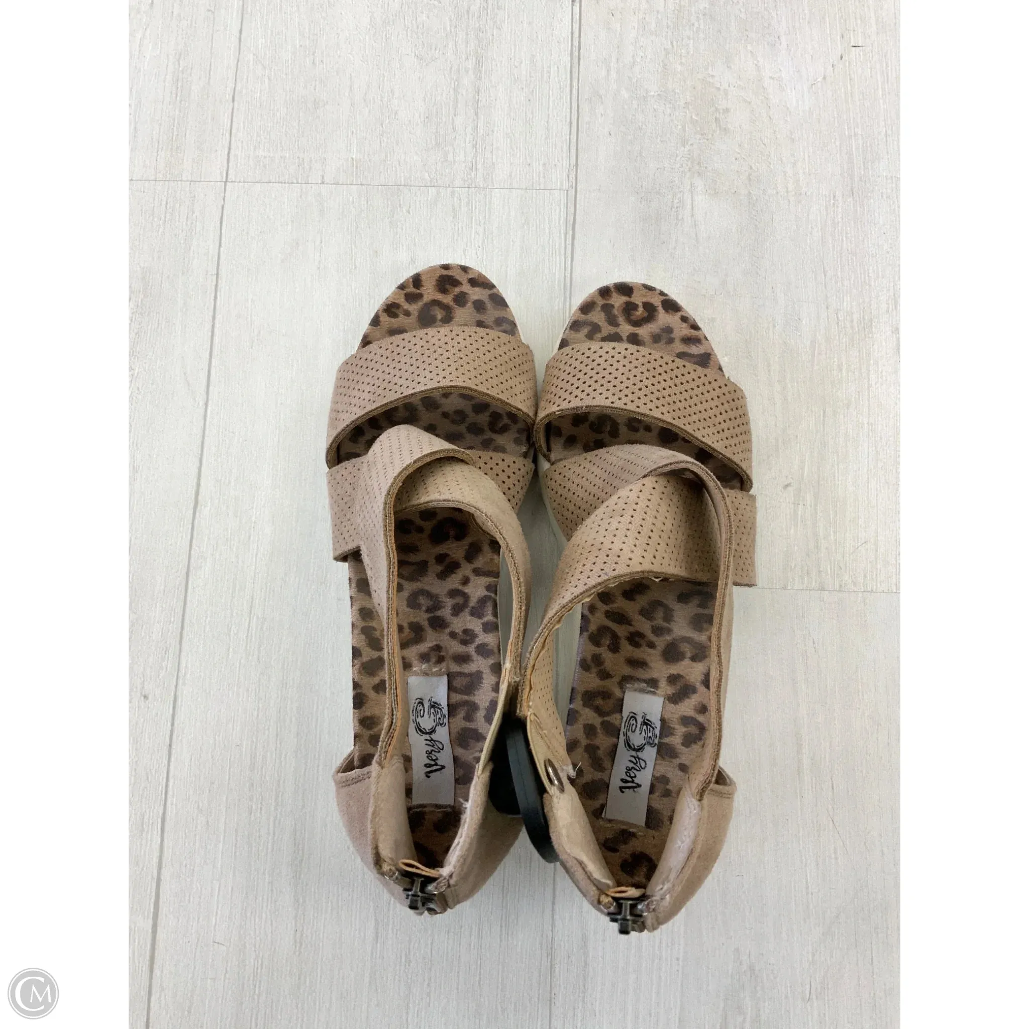 Shoes Flats By Very J In Brown, Size: 8.5