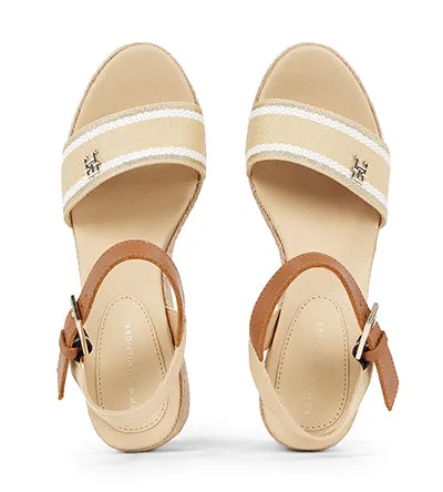 TOMMY HILFIGER WEDGE SANDAL CAMEL